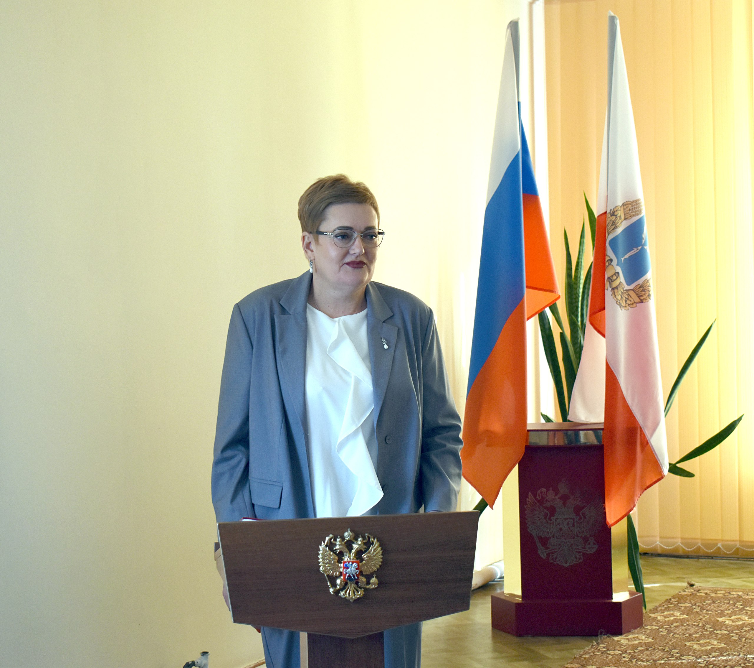 Светлана Байрак избрана главой Екатериновского района