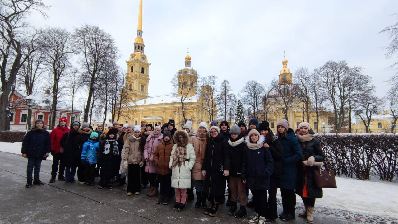 Яна Калинина и другие губернаторские стипендиаты посетили Санкт-Петербург