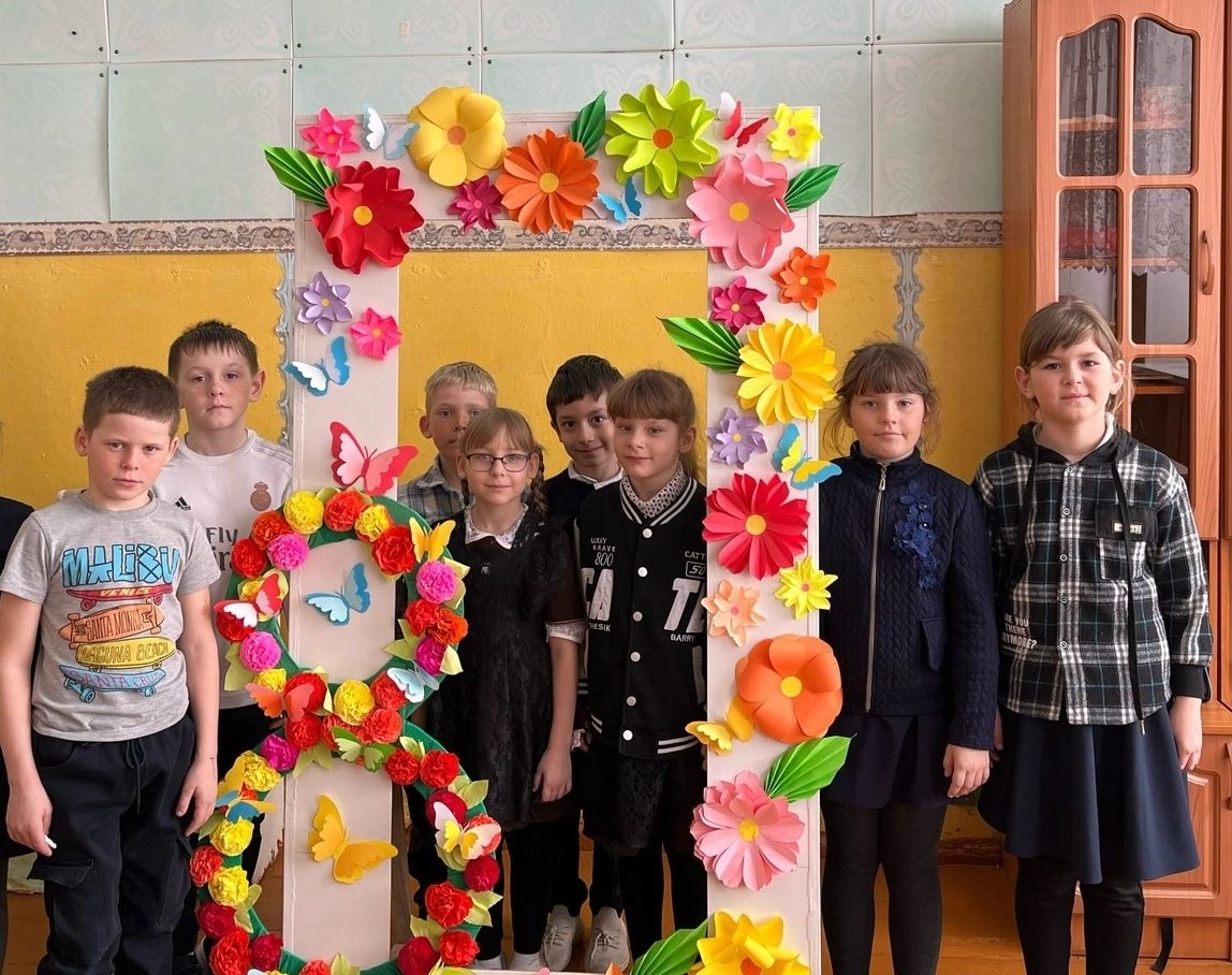 В Сластухинской школе царит атмосфера приближающегося праздника